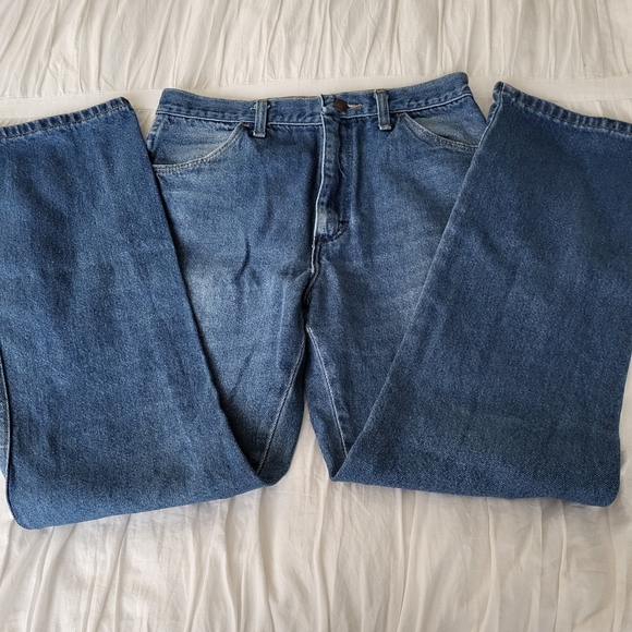 Vintage Rustler Regular Fit, Straight Leg, 100% Cotton Denim Jeans - Picture 2 of 5